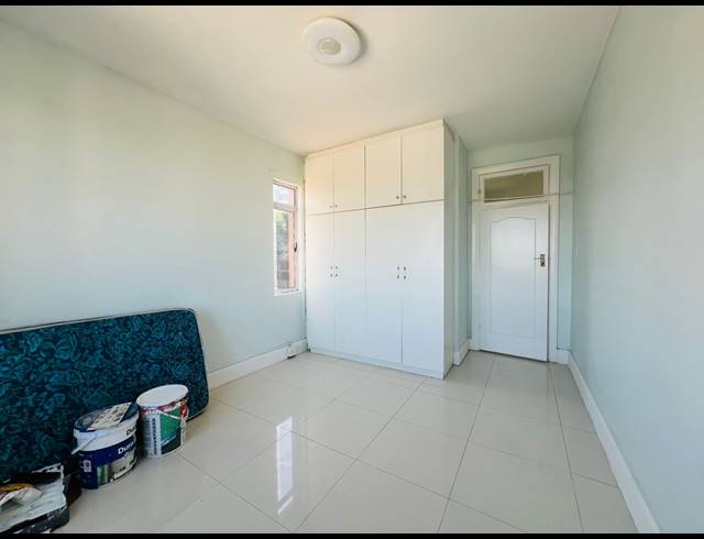 1.5 BEDROOM APARTMENT TO LET IN MORNINGSIDE